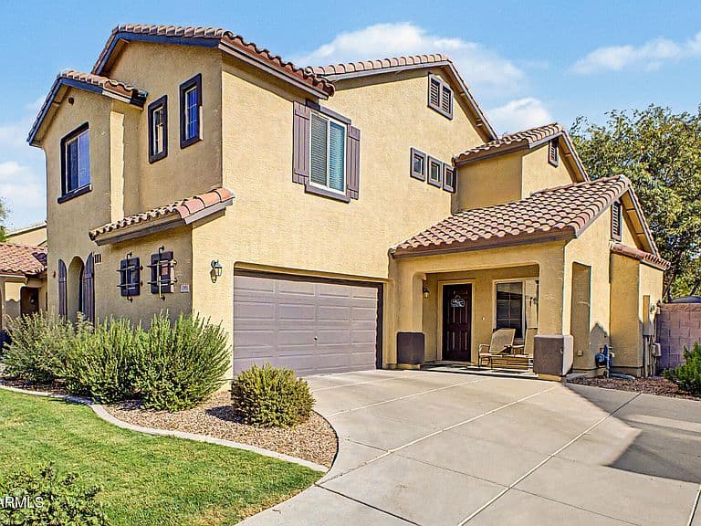 1393 E JOSEPH Way photo 1