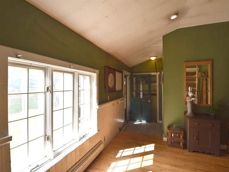 293 Stagecoach Road photo 3