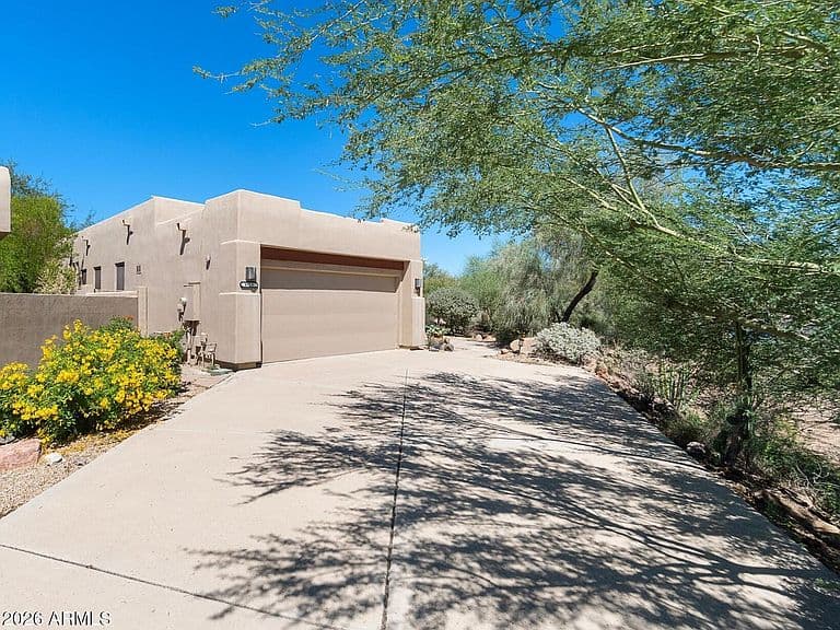 9718 E CHUCKWAGON Lane photo 4
