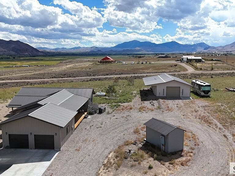 132 Sage Ln photo 1