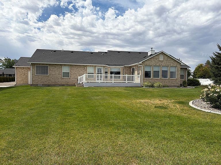 2510 E 3719 N photo 5