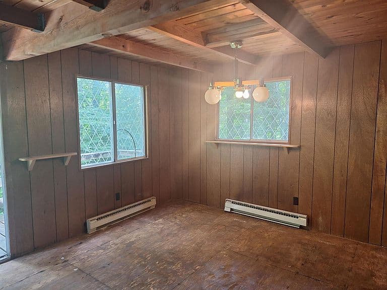 393 Tanglewood Drive photo 5