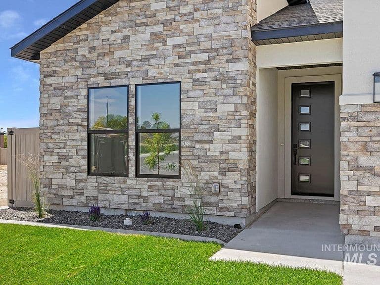 517 Canyon Falls Dr photo 3