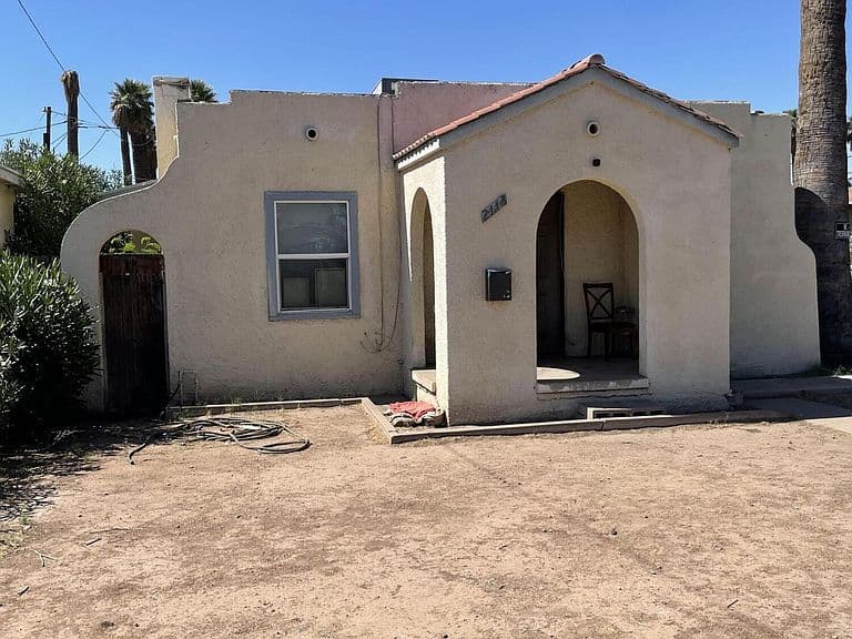 2113 W MONROE Street photo 3