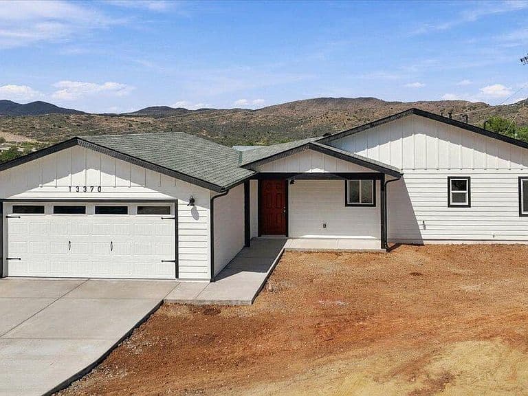 13370 E HIGH VIEW Road photo 1