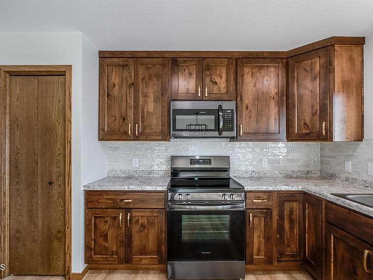 1230 Michigan Ave photo 5