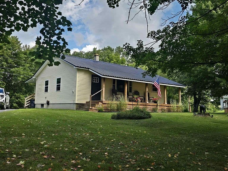 1802 Darling Hill Road photo 1
