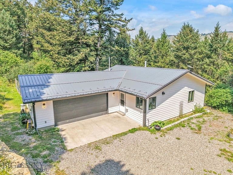 80 Lake Dr photo 3