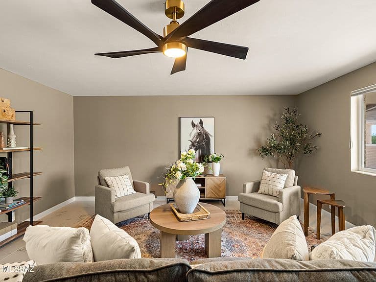 3430 N Calle De Beso photo 5