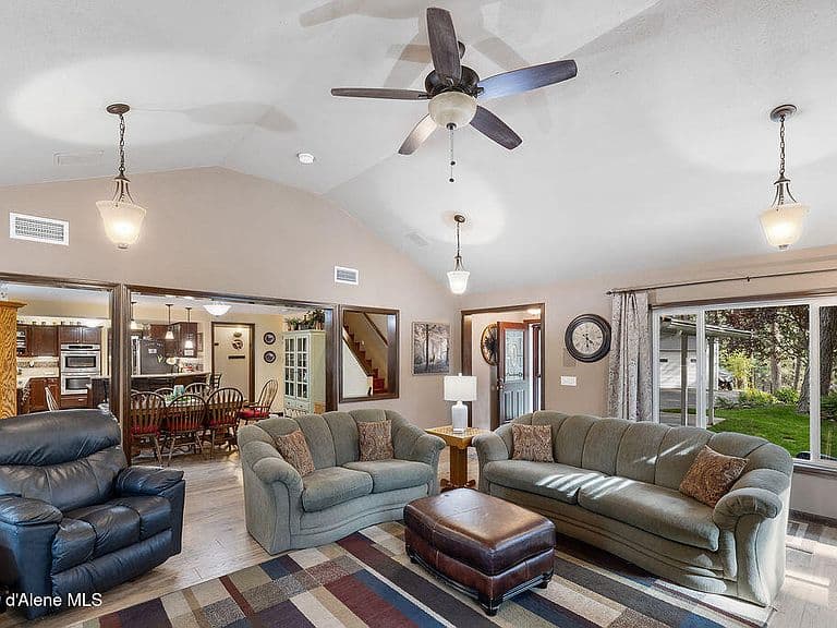 8827 W Heavenly View Ln photo 5