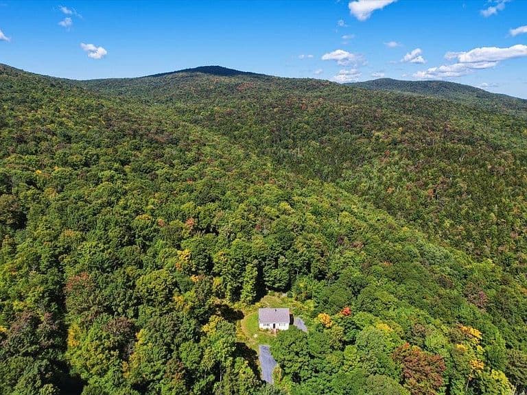 449 Woods Road photo 4