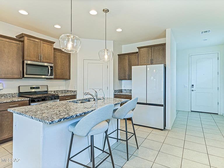 11296 S Weismann Dr photo 2