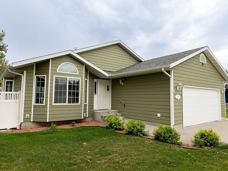 1246 Mossman Dr photo 1