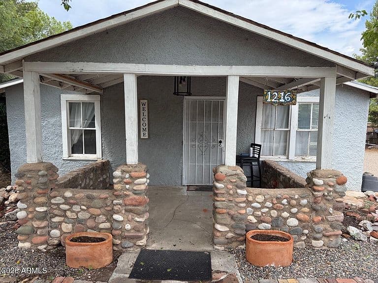 1216 E MINGUS Avenue photo 1