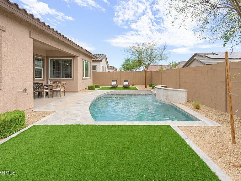 15053 W DESERT HOLLOW Drive photo 2