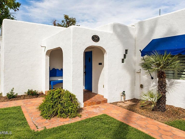 1334 E FLOWER Street photo 1