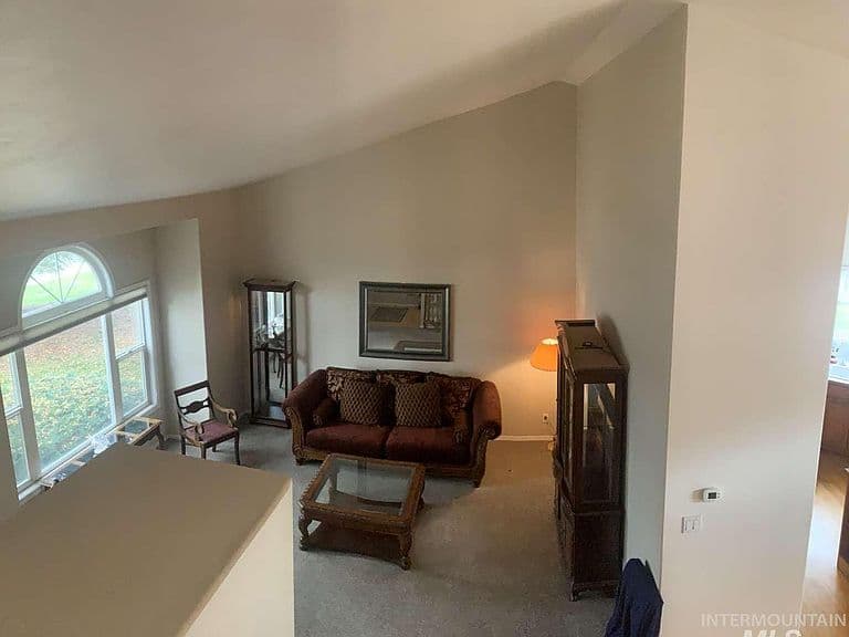 1048 Warm Springs Pl photo 2