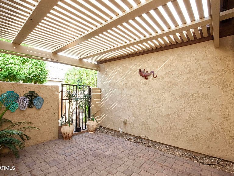 26779 W ADAM Avenue photo 3