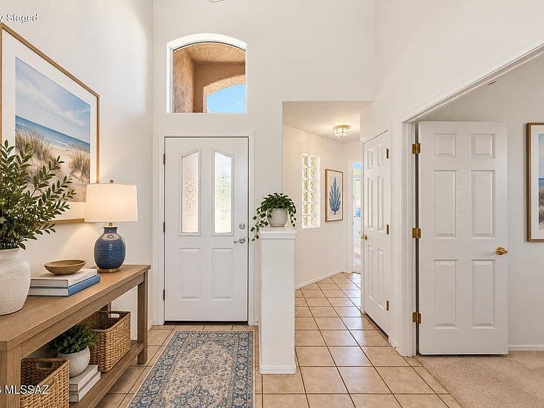 430 E Desert Golf Pl photo 4