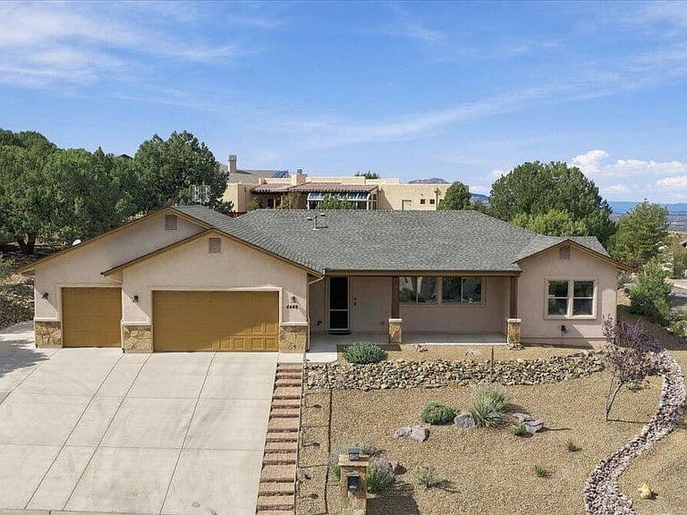 4449 HORNET Drive photo 1