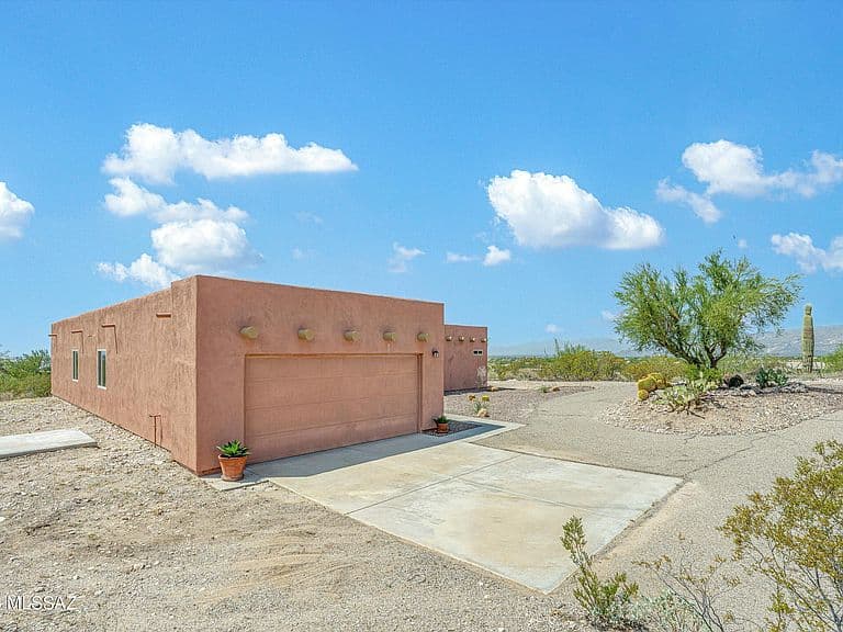 11210 S Great Horned Owl Way photo 2