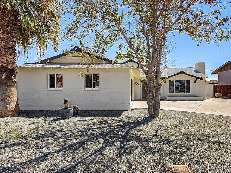 4529 W BERRIDGE Lane photo 1