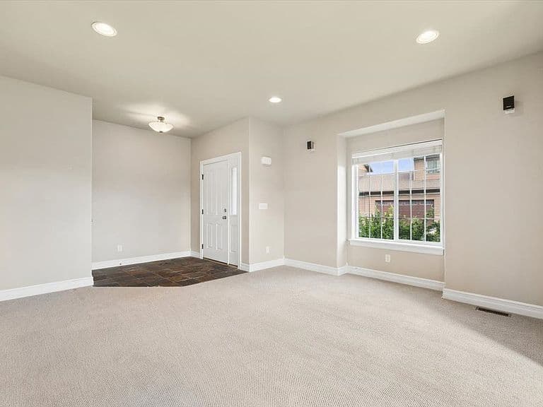 157 Lupine Dr photo 4
