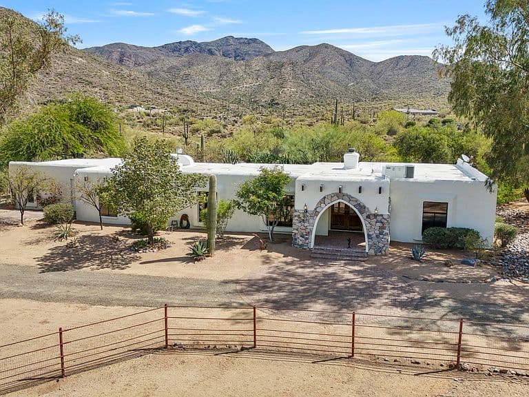 7710 E ARROYO Road photo 3