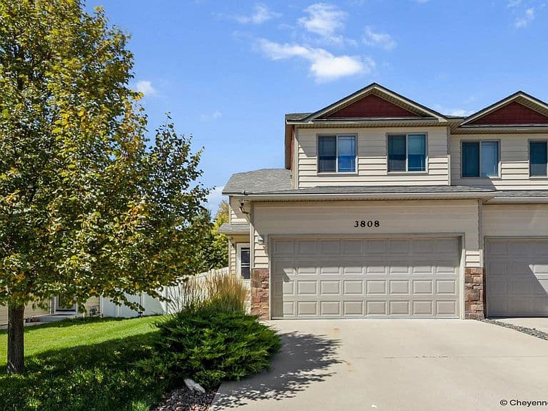 3808 Saddle Ridge Trl photo 2