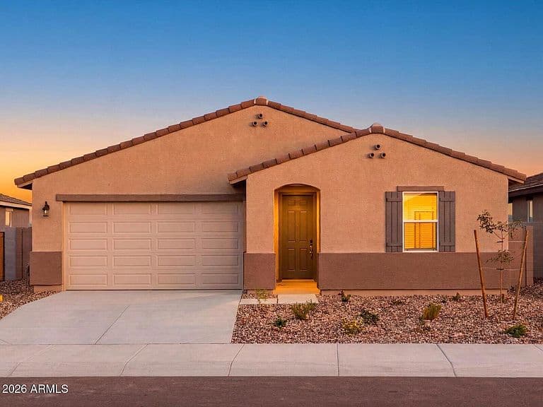 8439 W SARATOGA Way photo 3