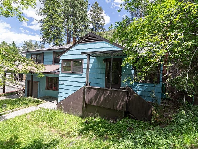 1800 Madeline Ave photo 1