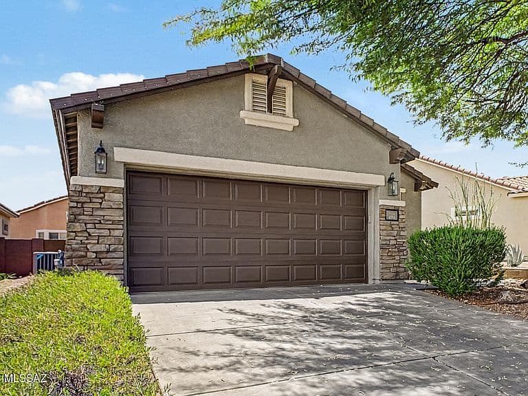491 W Calle Moncayo photo 5