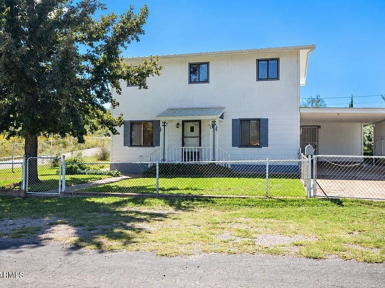 15 E SACRAMENTO Avenue photo 4