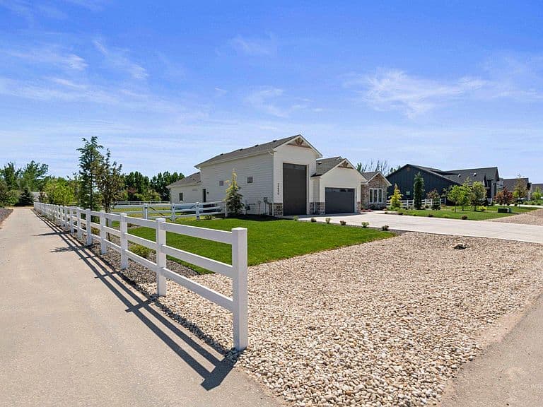 24990 Belgian Way photo 3