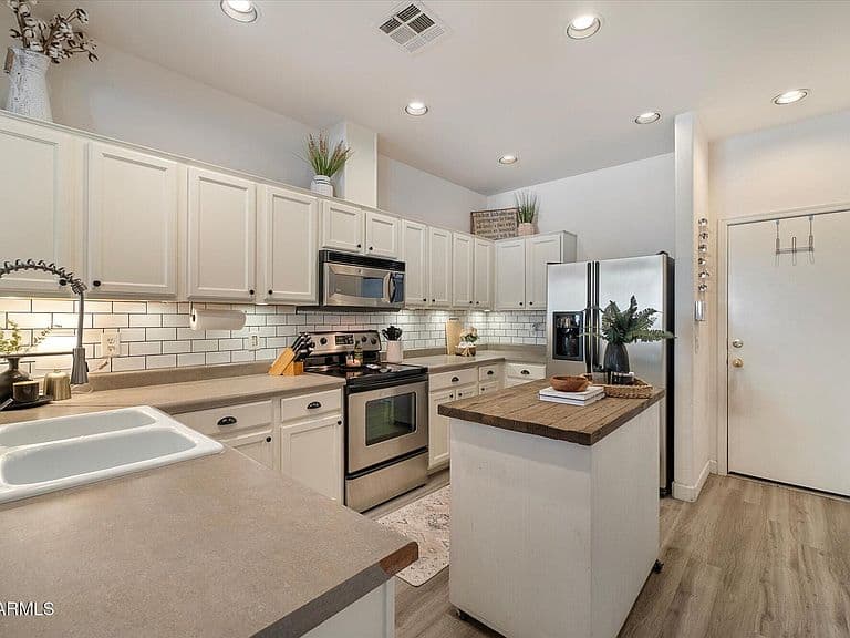 1225 N 36TH Street #1103 photo 3