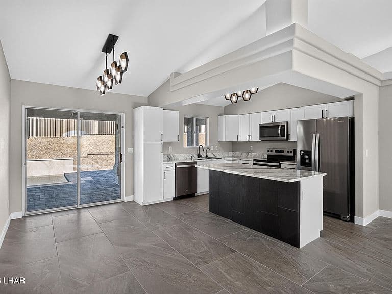 1300 Calimesa Ct photo 2