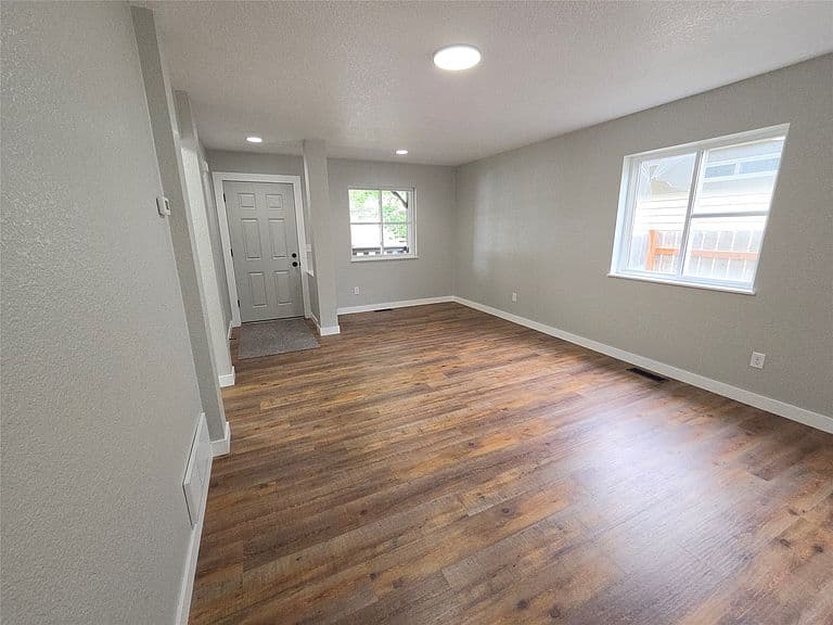 4665 Chesapeake Way photo 4