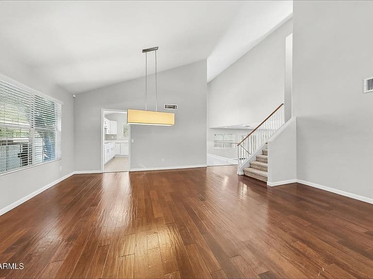 1202 E LIGHTHOUSE Court photo 3