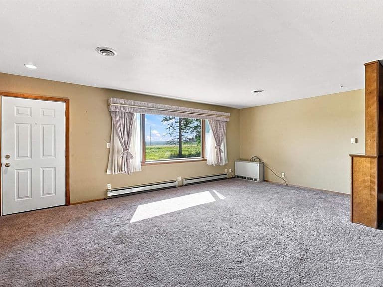 27555 State Highway 11 photo 3