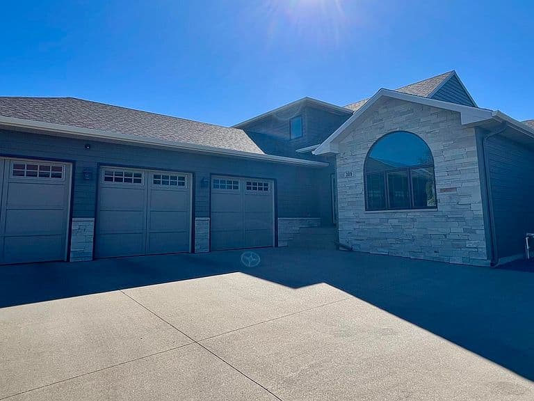 309 Country Dr photo 4