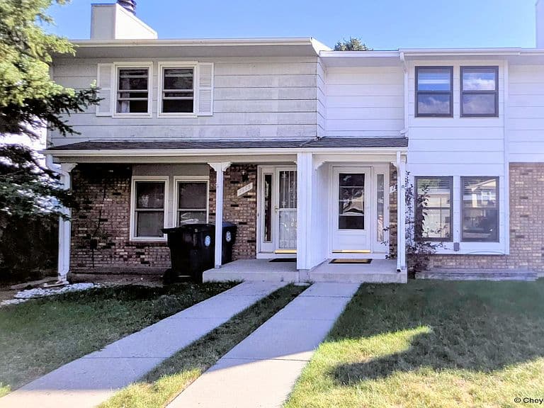 2627 Sagebrush Ave photo 4