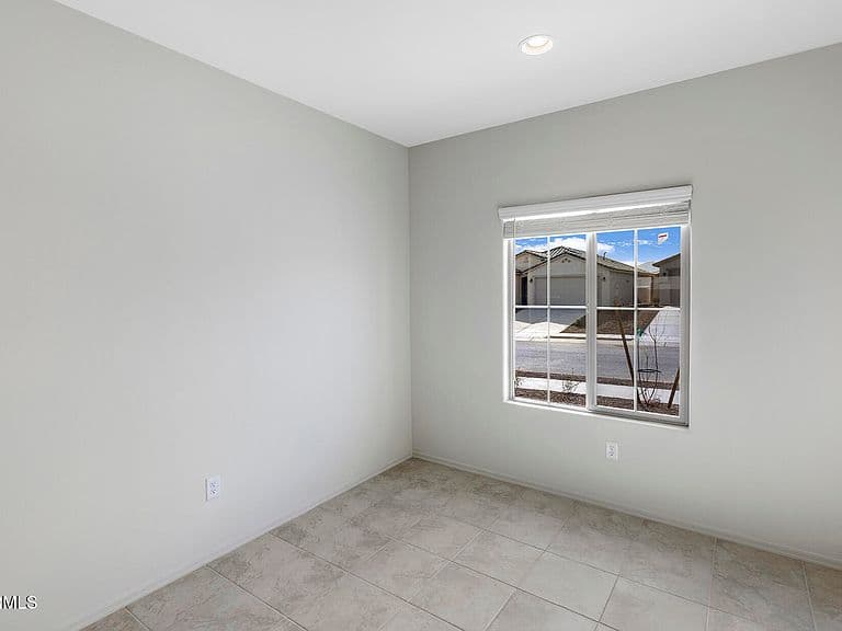 42860 W VINCENT Drive photo 5