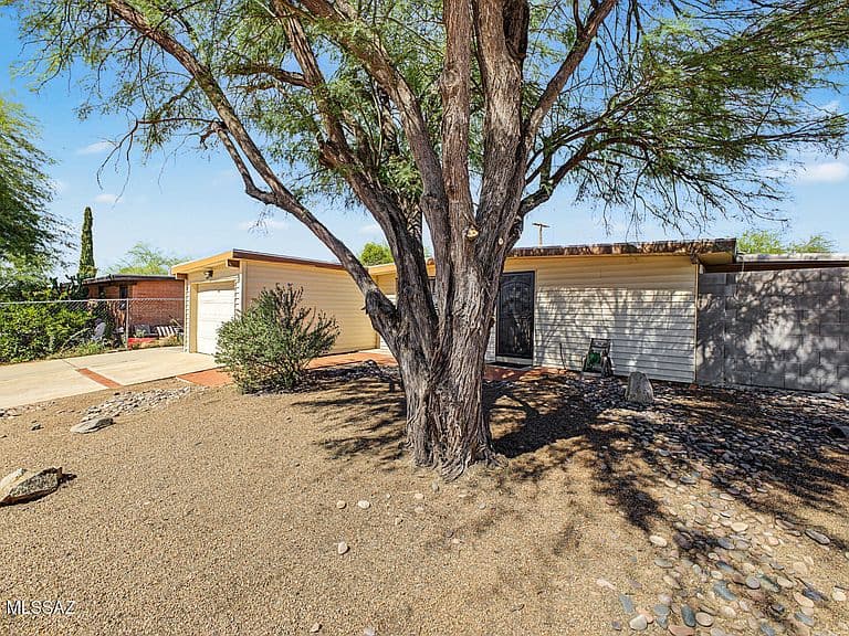 6617 E Nelson Dr photo 3