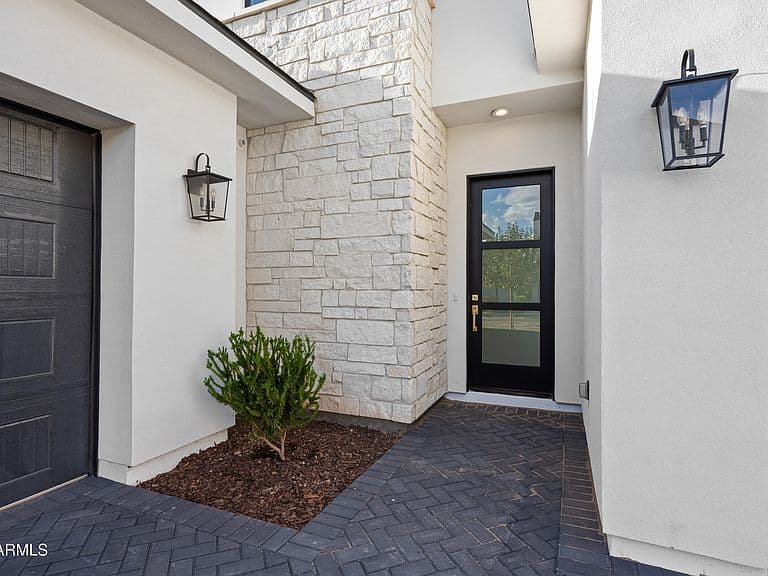 20592 E NATALIE Way photo 4
