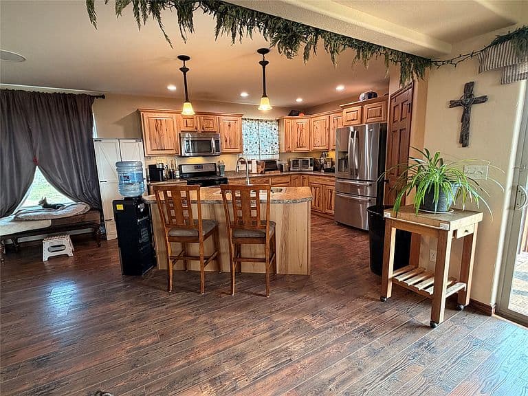 5759 3d Dr photo 2