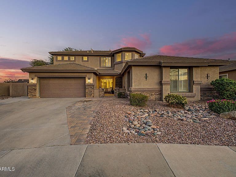 3911 E JAGUAR Avenue photo 1