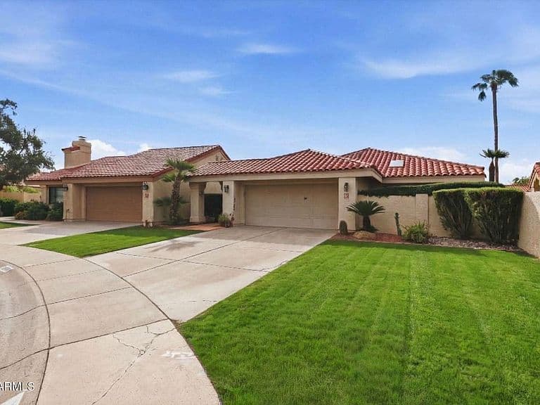 10007 E Vogel Avenue photo 2