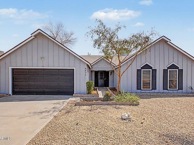 6433 W KINGS Avenue photo 1