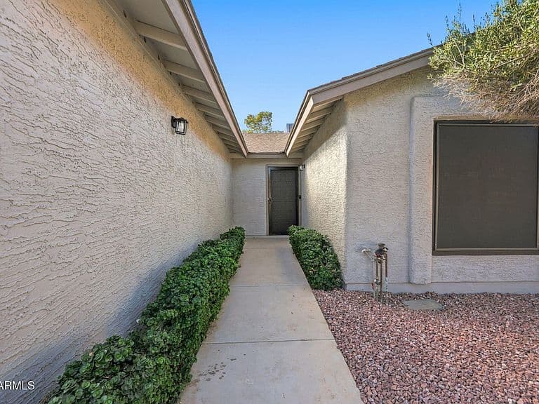 26417 S SHERBROOK Drive photo 4