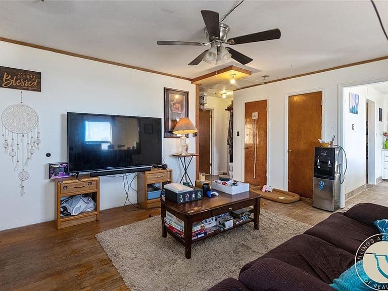 7809 Lewis Ave photo 5